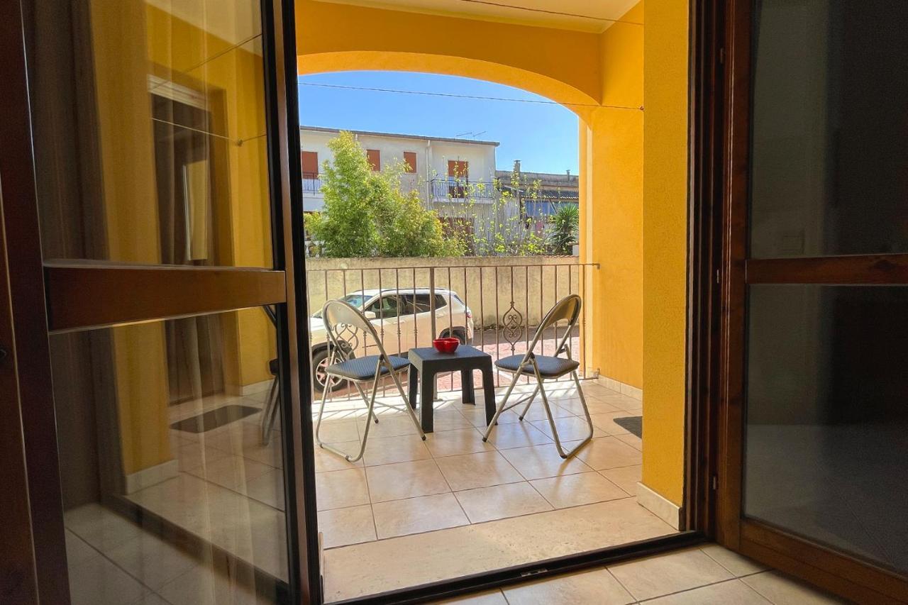 Aristanis Home Vacation Apartment Oristano Exterior foto